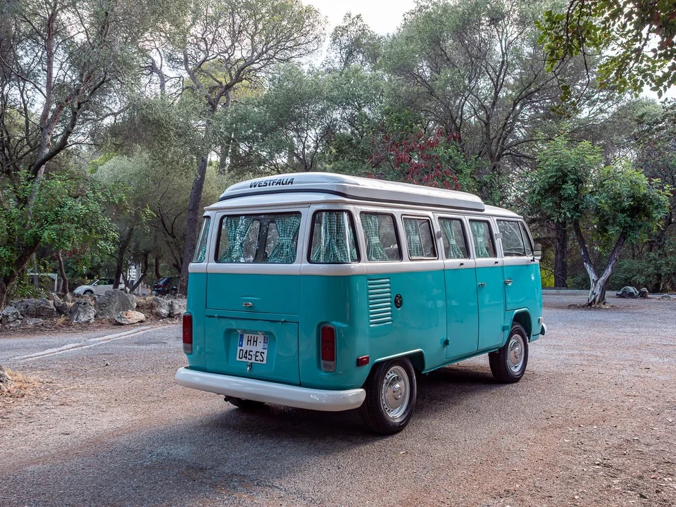 1990 Volkswagen Vanagon - Image 16 of 31
