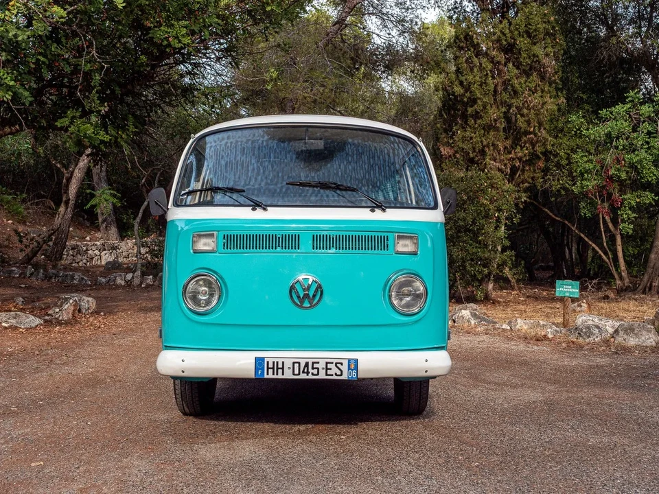 1990 Volkswagen Vanagon - Image 17 of 31