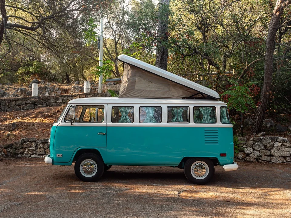 1990 Volkswagen Vanagon - Image 9 of 31