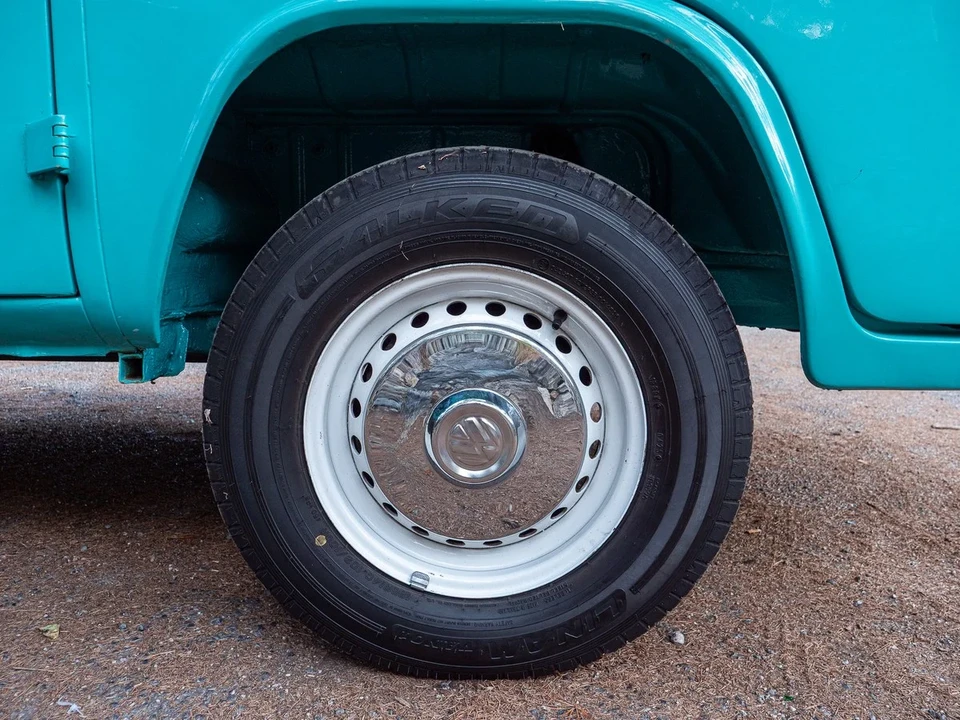 1990 Volkswagen Vanagon - Image 19 of 31