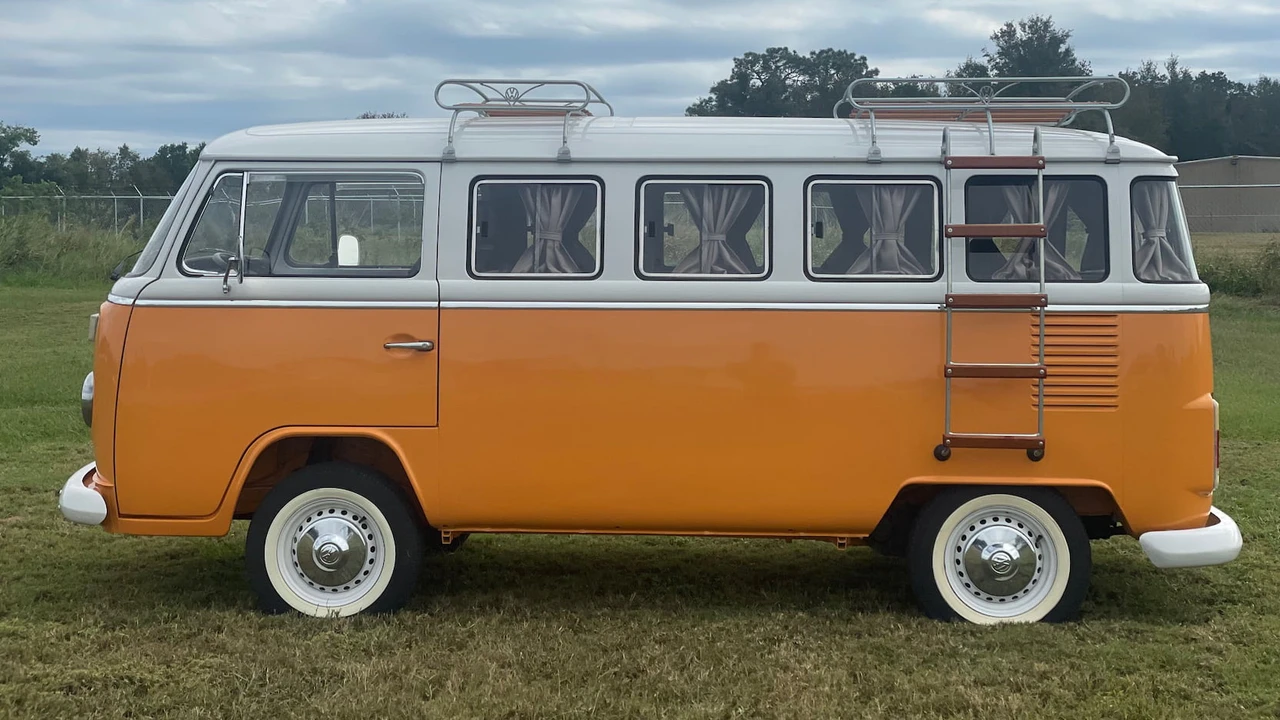 1990 Volkswagen Vanagon - Image 2 of 13