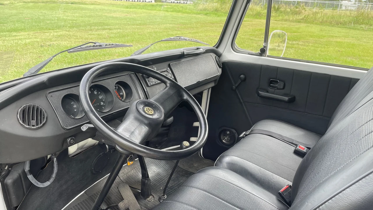 1990 Volkswagen Vanagon - Image 5 of 13