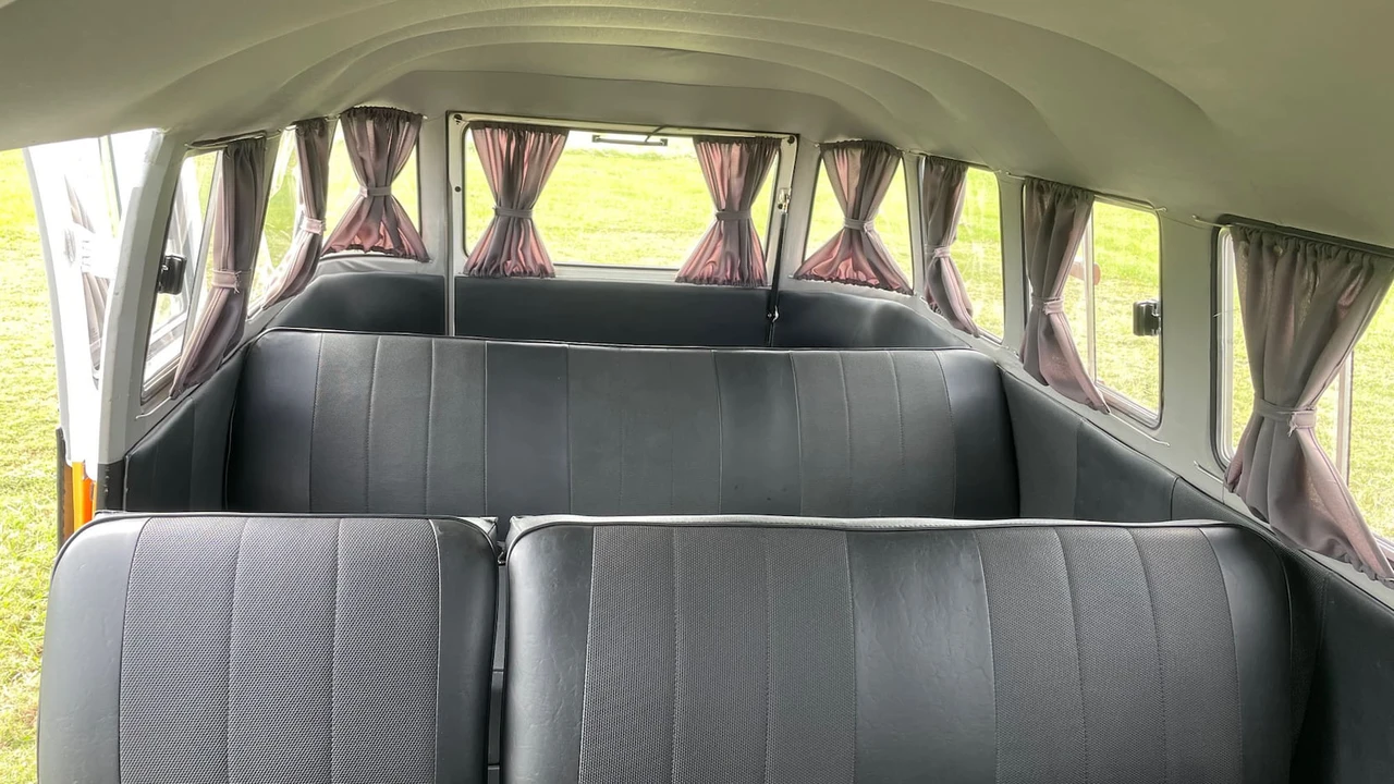 1990 Volkswagen Vanagon - Image 6 of 13