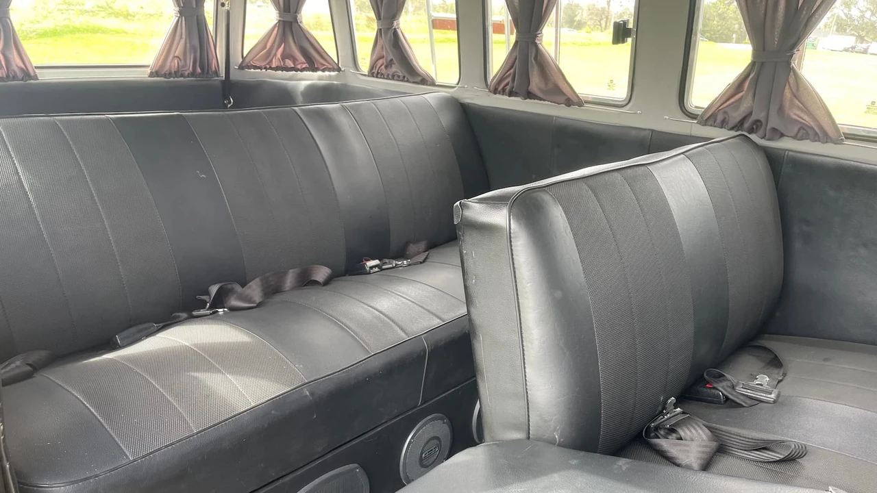 1990 Volkswagen Vanagon - Image 7 of 13