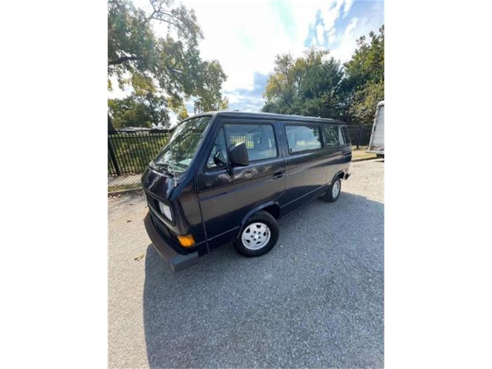 1990 Volkswagen Vanagon - Image 10 of 11