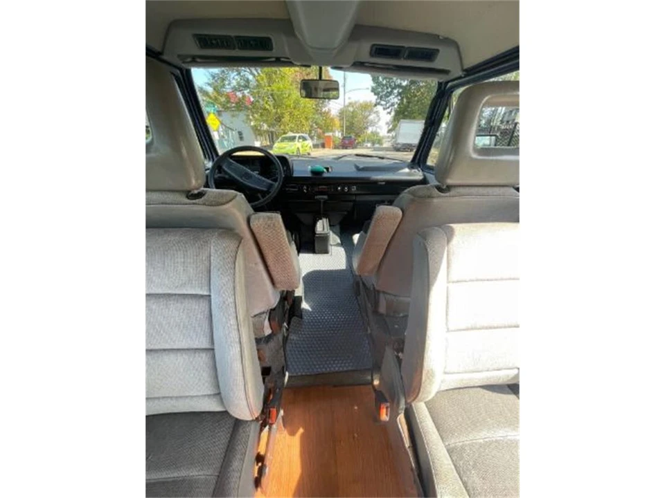 1990 Volkswagen Vanagon - Image 6 of 11