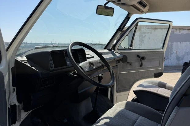 1990 Volkswagen EuroVan - Image 6 of 8
