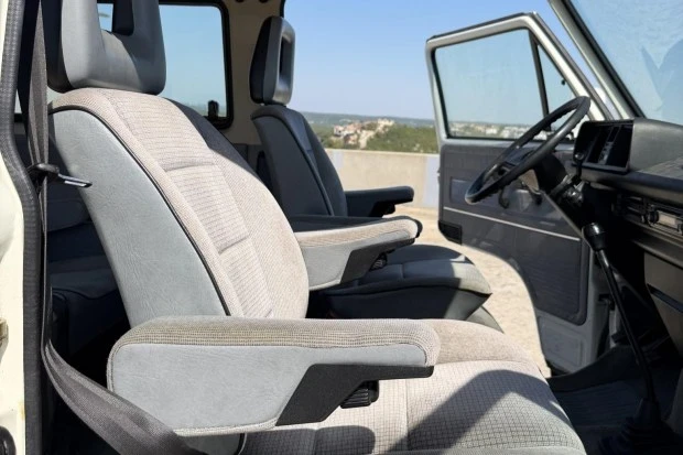 1990 Volkswagen EuroVan - Image 4 of 8