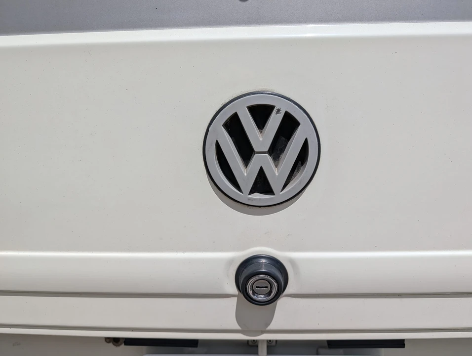 1990 Volkswagen EuroVan - Image 17 of 31