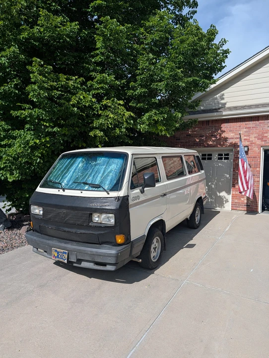 1990 Volkswagen EuroVan - Image 2 of 31