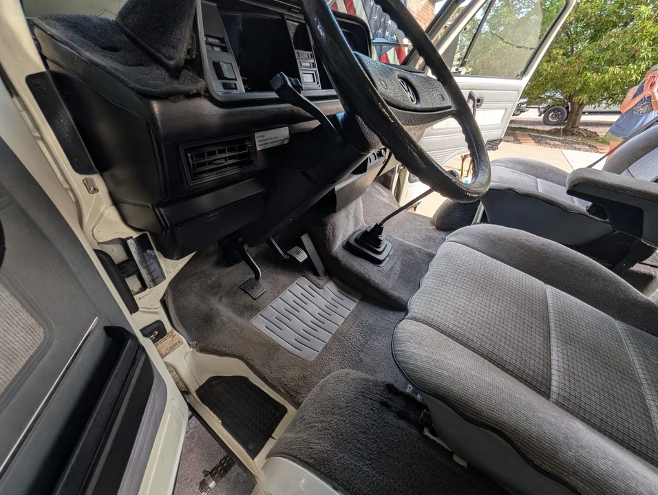 1990 Volkswagen EuroVan - Image 29 of 31