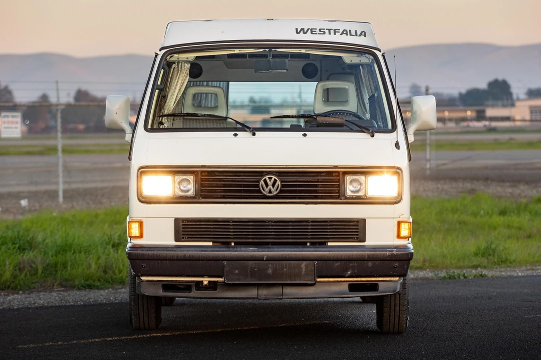 1990 Volkswagen EuroVan - Image 2 of 31