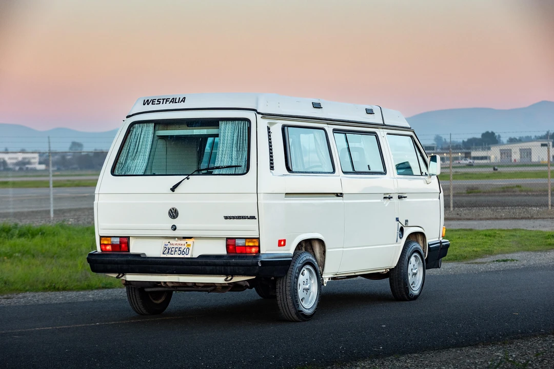 1990 Volkswagen EuroVan - Image 26 of 31