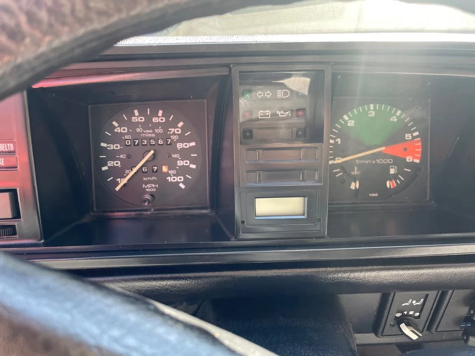 1990 Volkswagen Vanagon - Image 8 of 12