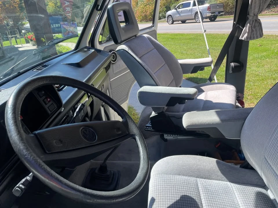 1990 Volkswagen Vanagon - Image 7 of 12