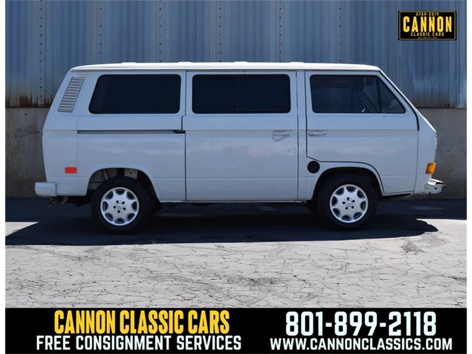 1990 Volkswagen Vanagon - Image 9 of 31