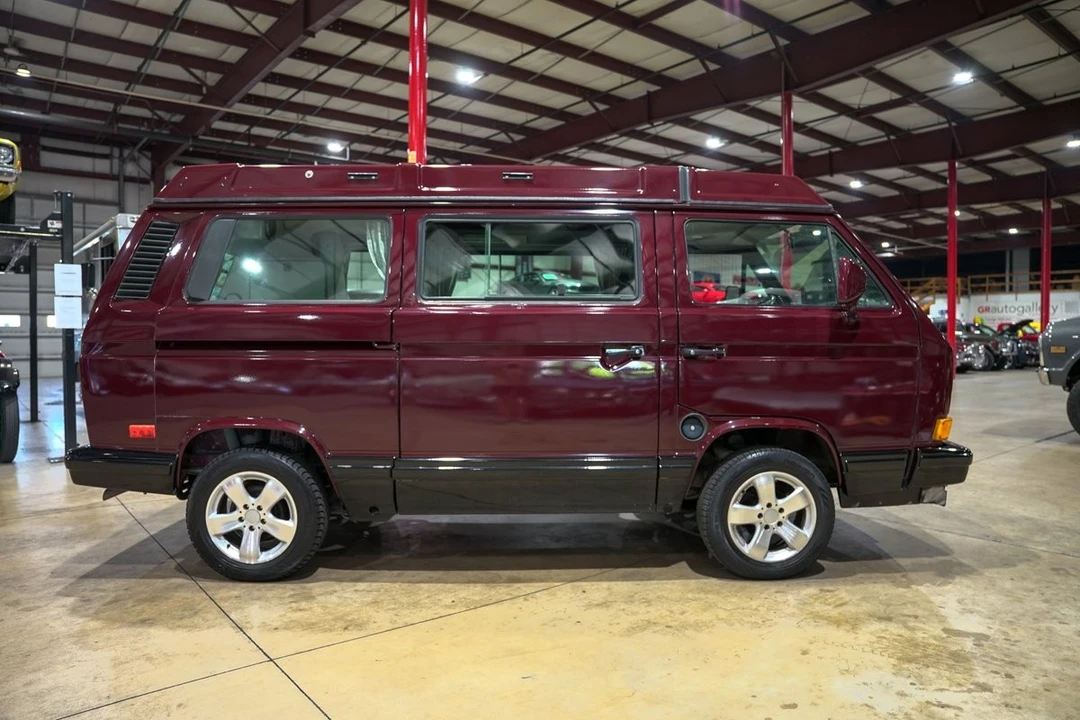 1990 Volkswagen EuroVan - Image 10 of 21
