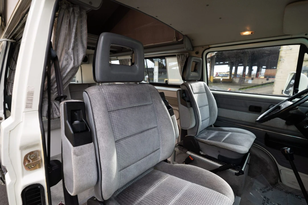 1990 Volkswagen EuroVan - Image 4 of 9