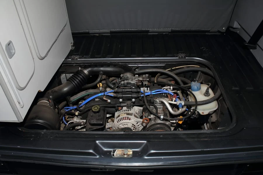 1990 Volkswagen Vanagon - Image 23 of 24