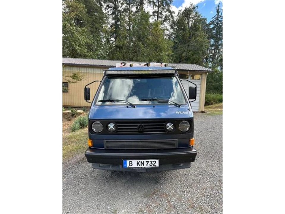 1990 Volkswagen Vanagon - Image 11 of 14
