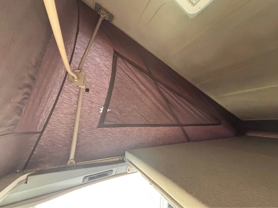 1990 Volkswagen Vanagon - Image 10 of 12