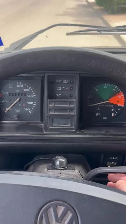 1990 Volkswagen Vanagon - Image 12 of 12