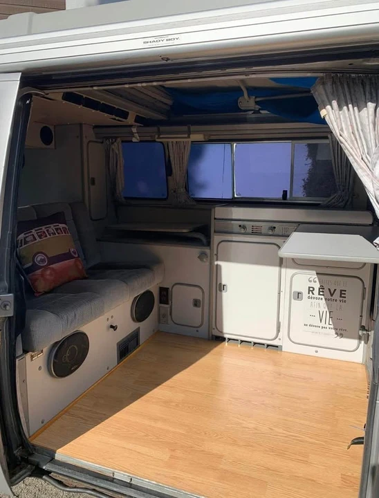 1990 Volkswagen EuroVan - Image 6 of 10