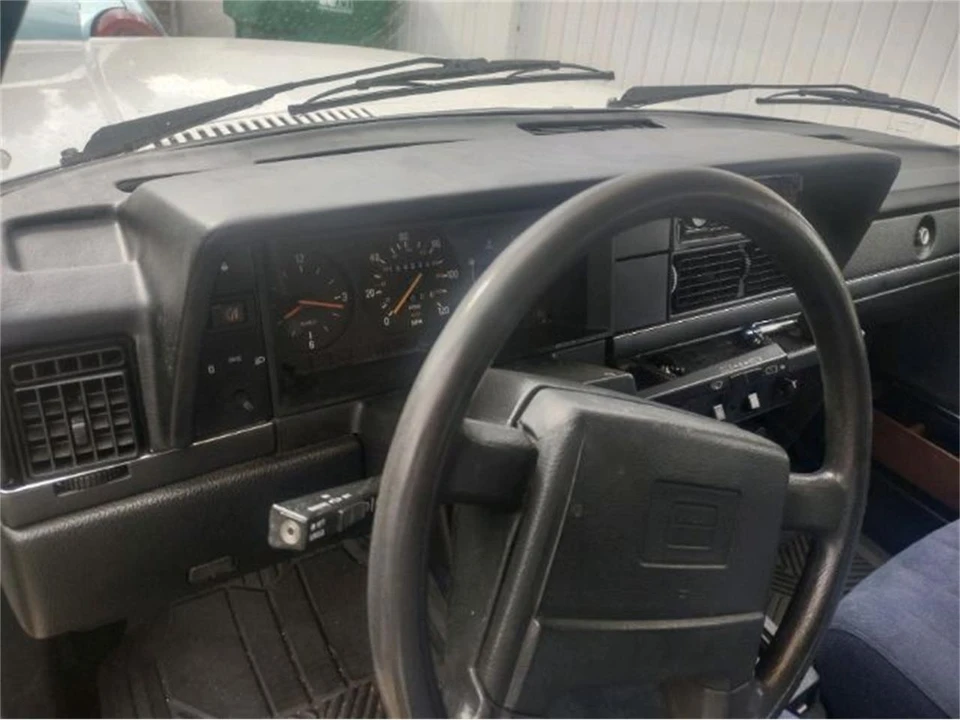 1990 Volvo 244 - Image 6 of 23