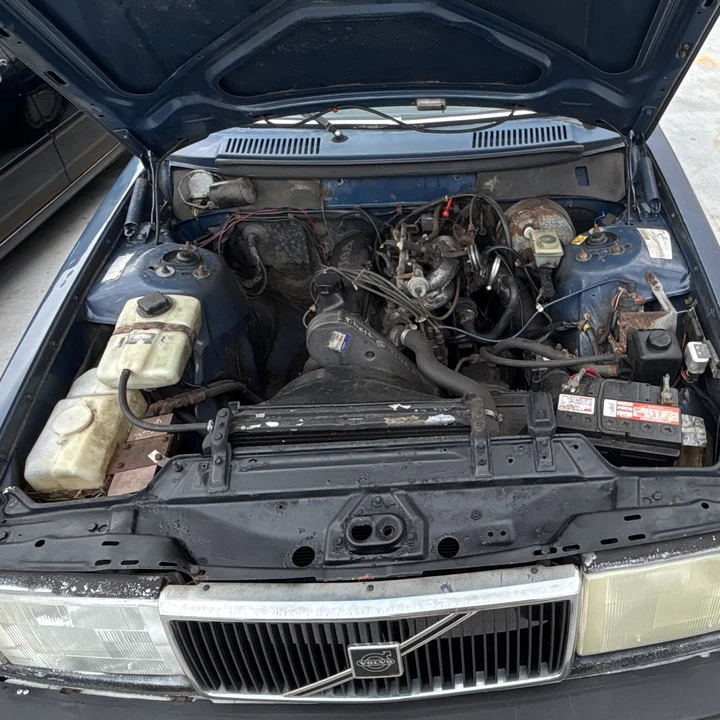 1990 Volvo 244 - Image 5 of 11
