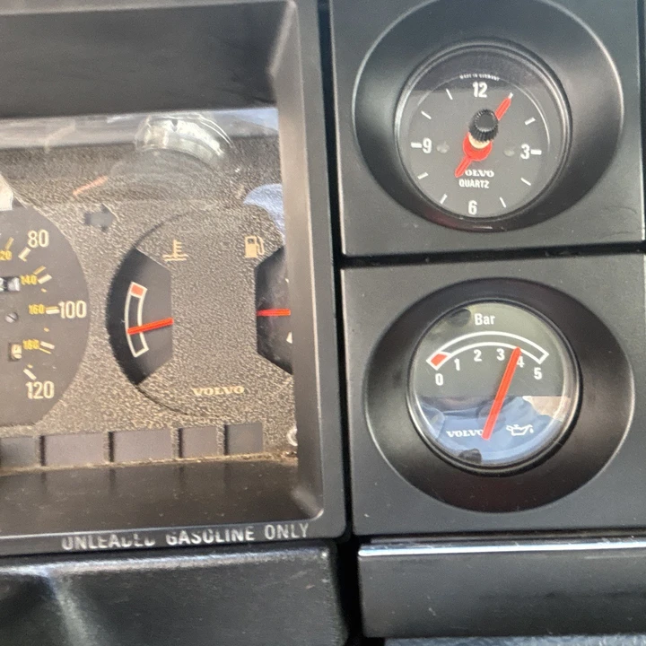 1990 Volvo 244 - Image 3 of 11