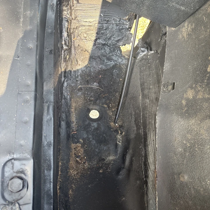 1990 Volvo 244 - Image 10 of 11