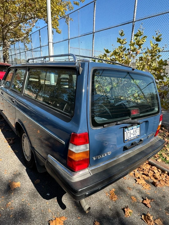 1990 Volvo 200 Series - Image 3 of 11