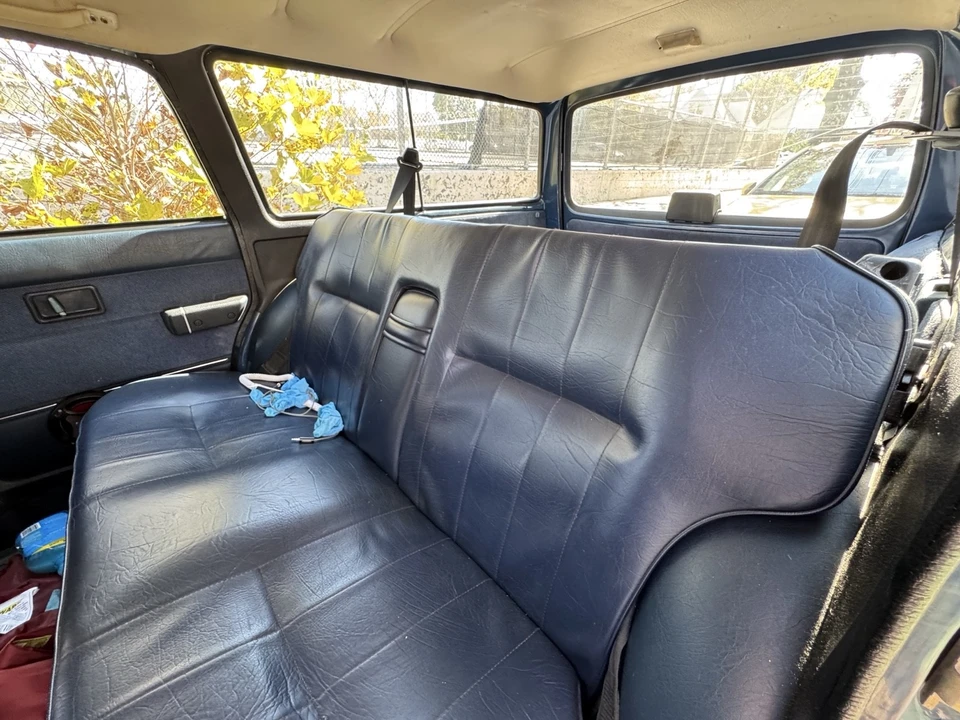 1990 Volvo 200 Series - Image 10 of 11