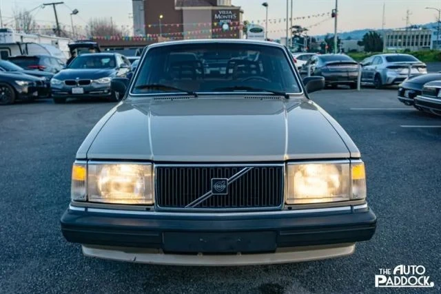 1990 Volvo 244 - Image 2 of 21