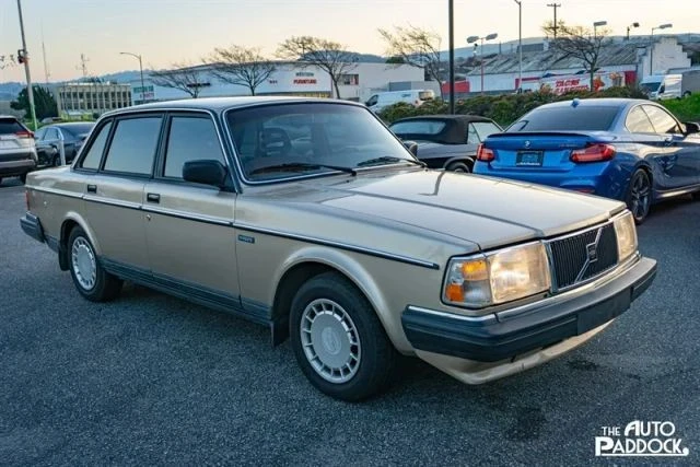 1990 Volvo 244 - Image 3 of 21