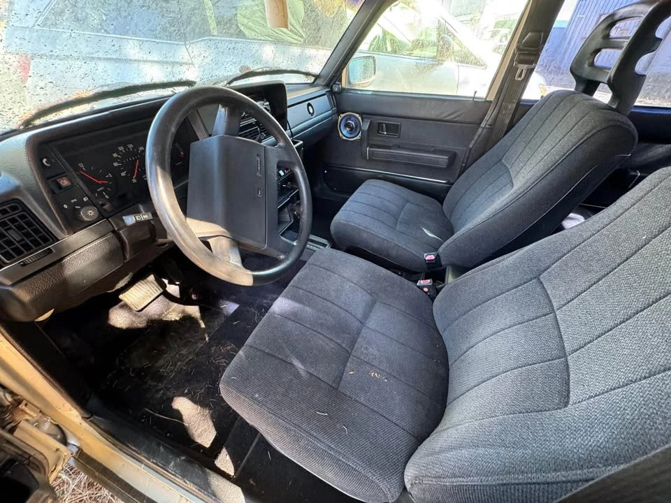 1990 Volvo 244 - Image 7 of 9