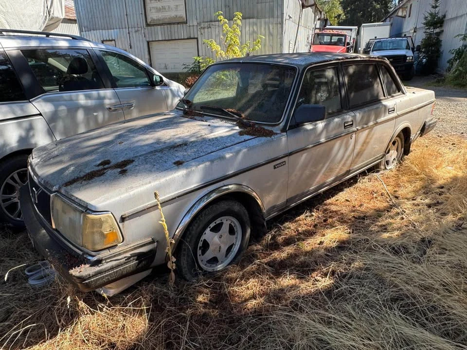 1990 Volvo 244 - Image 5 of 9