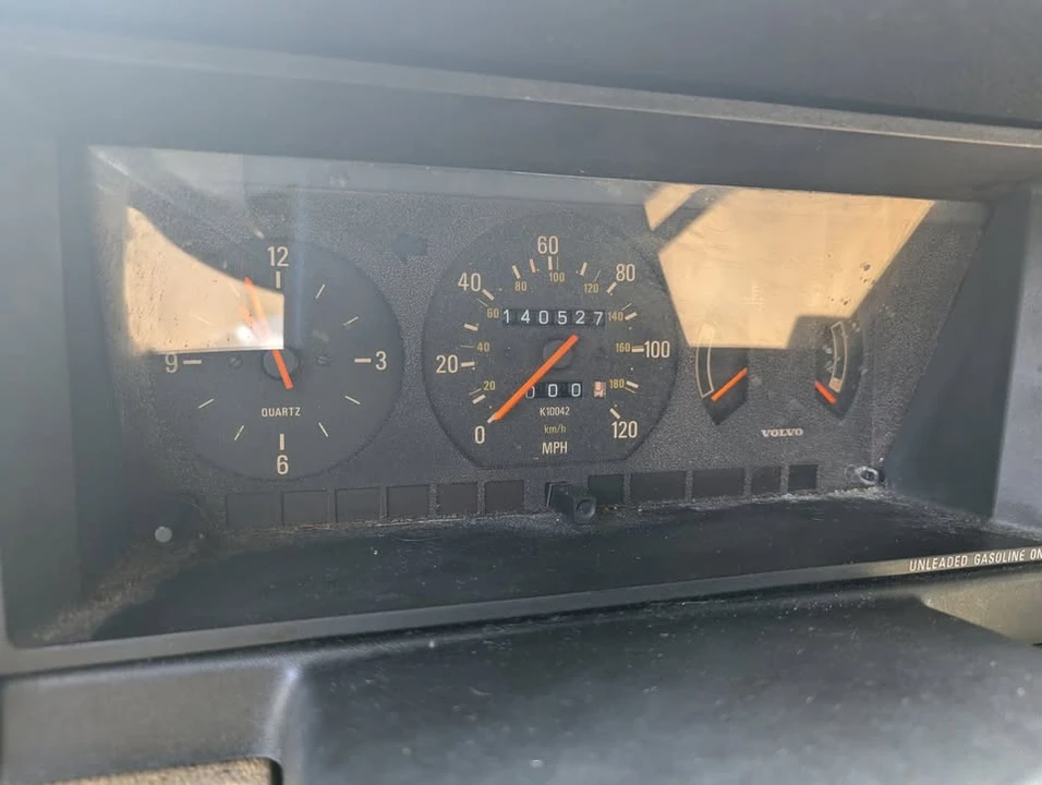 1990 Volvo 244 - Image 3 of 11