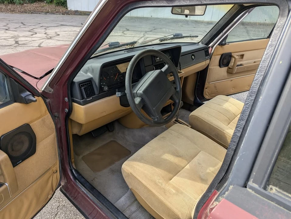 1990 Volvo 244 - Image 2 of 11