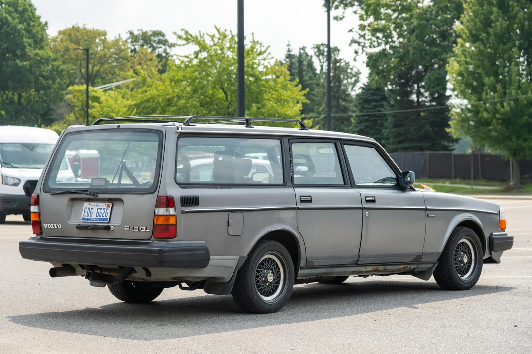 1990 Volvo 245 - Image 4 of 31