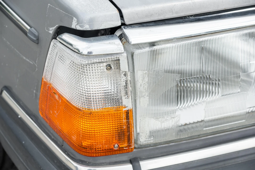 1990 Volvo 245 - Image 22 of 31
