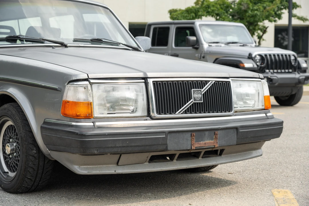 1990 Volvo 245 - Image 19 of 31