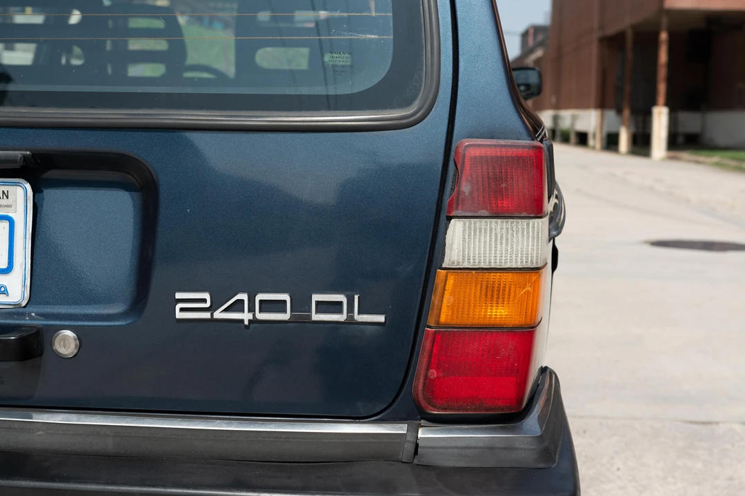 1990 Volvo 245 - Image 29 of 31