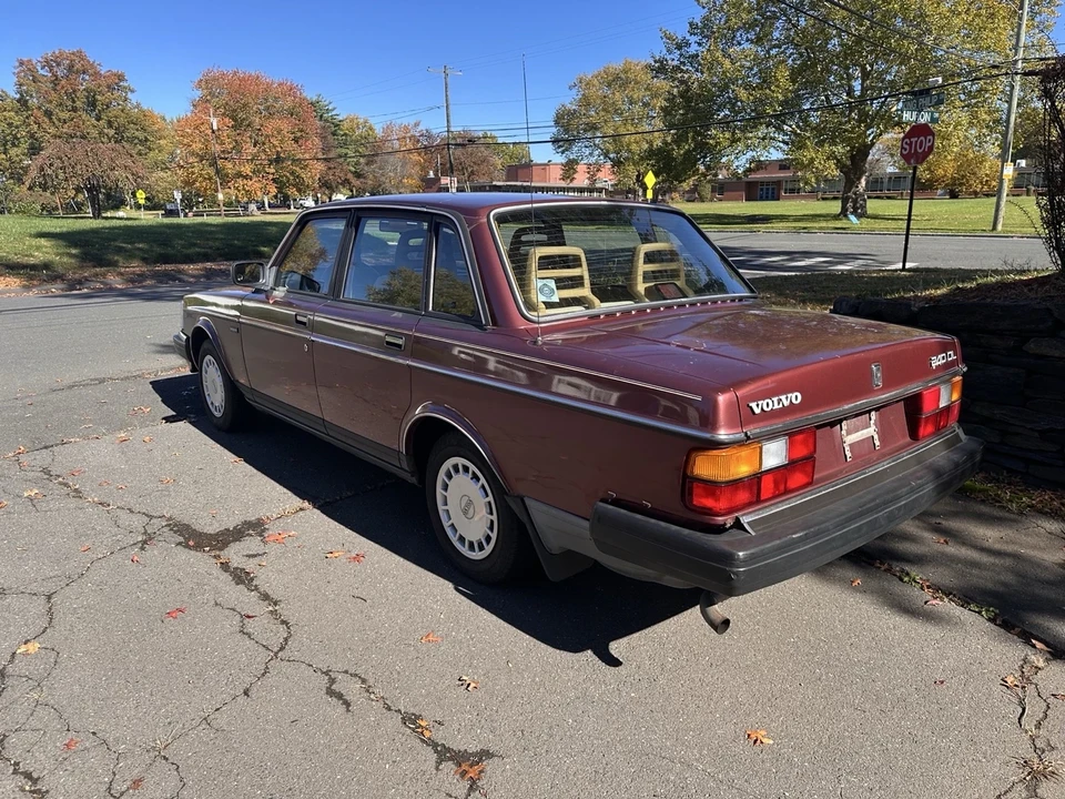 1990 Volvo 200 Series - Image 3 of 18