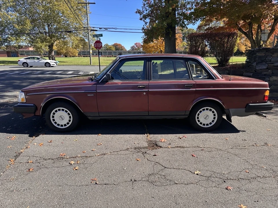 1990 Volvo 200 Series - Image 2 of 18