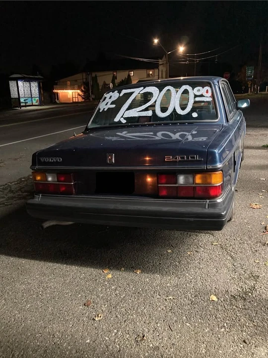 1990 Volvo 244 - Image 2 of 3