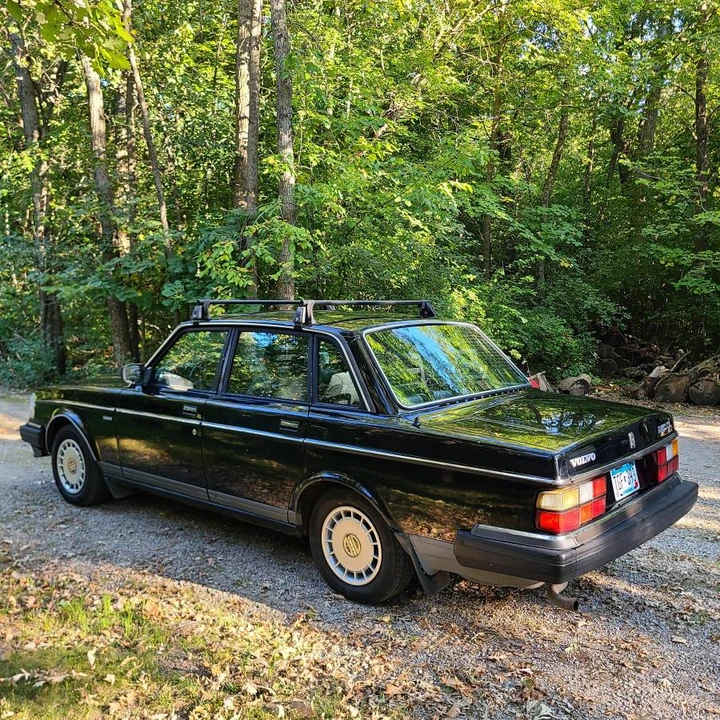 1990 Volvo 244 - Image 2 of 10