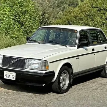 1990 Volvo 240 Sedan