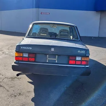 1990 Volvo 240 Sedan
