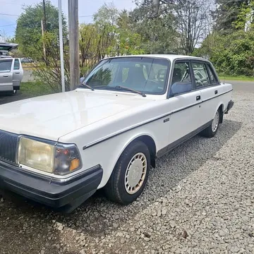 1990 Volvo 240 Sedan